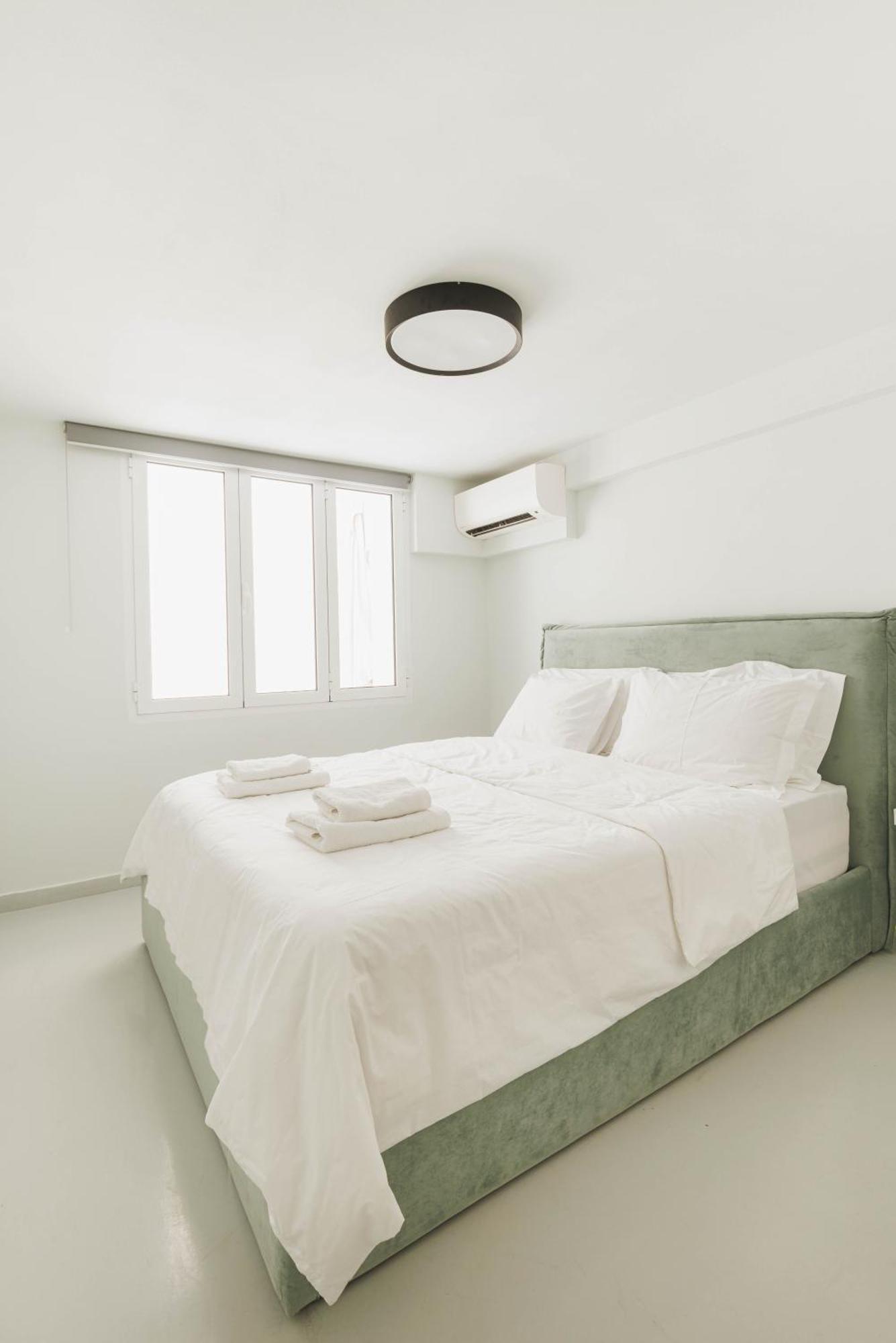 Beautiful Underground Nest With Prv Terrace Apartment Athena Bagian luar foto