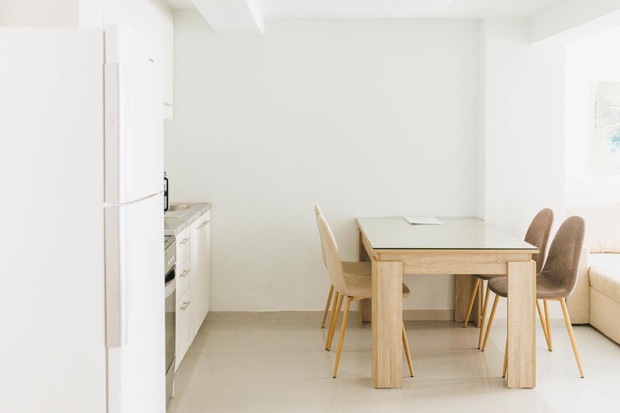 Beautiful Underground Nest With Prv Terrace Apartment Athena Bagian luar foto